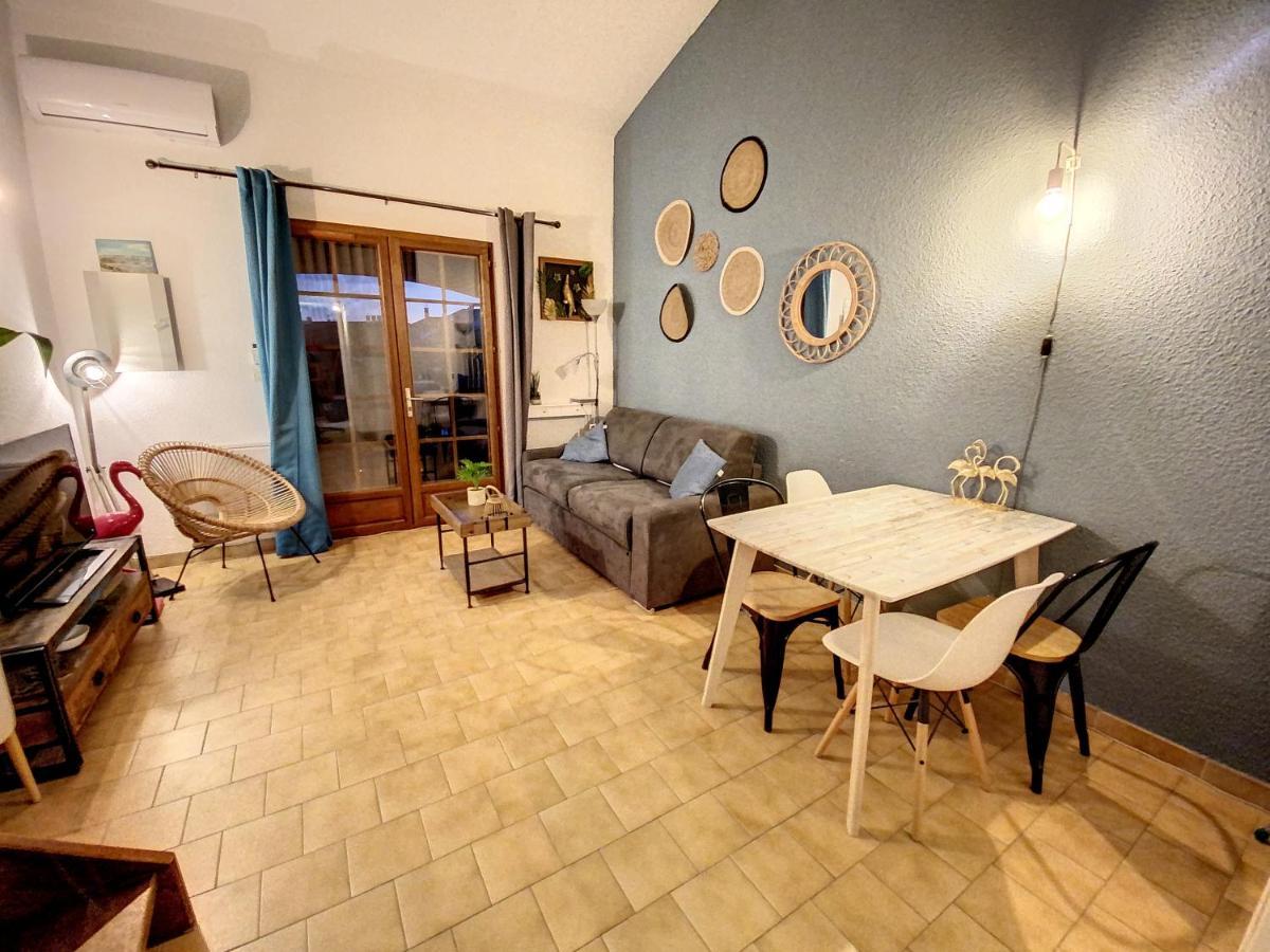 Superbe Duplex Aux Saintes Terrasse Plein Sud 3*** Apartment Exterior photo